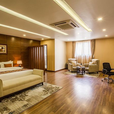 קטמנדו Yatri Suites And Spa מראה חיצוני תמונה