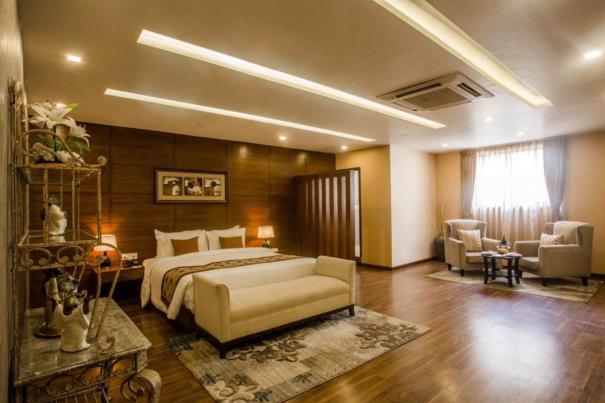 קטמנדו Yatri Suites And Spa חדר תמונה