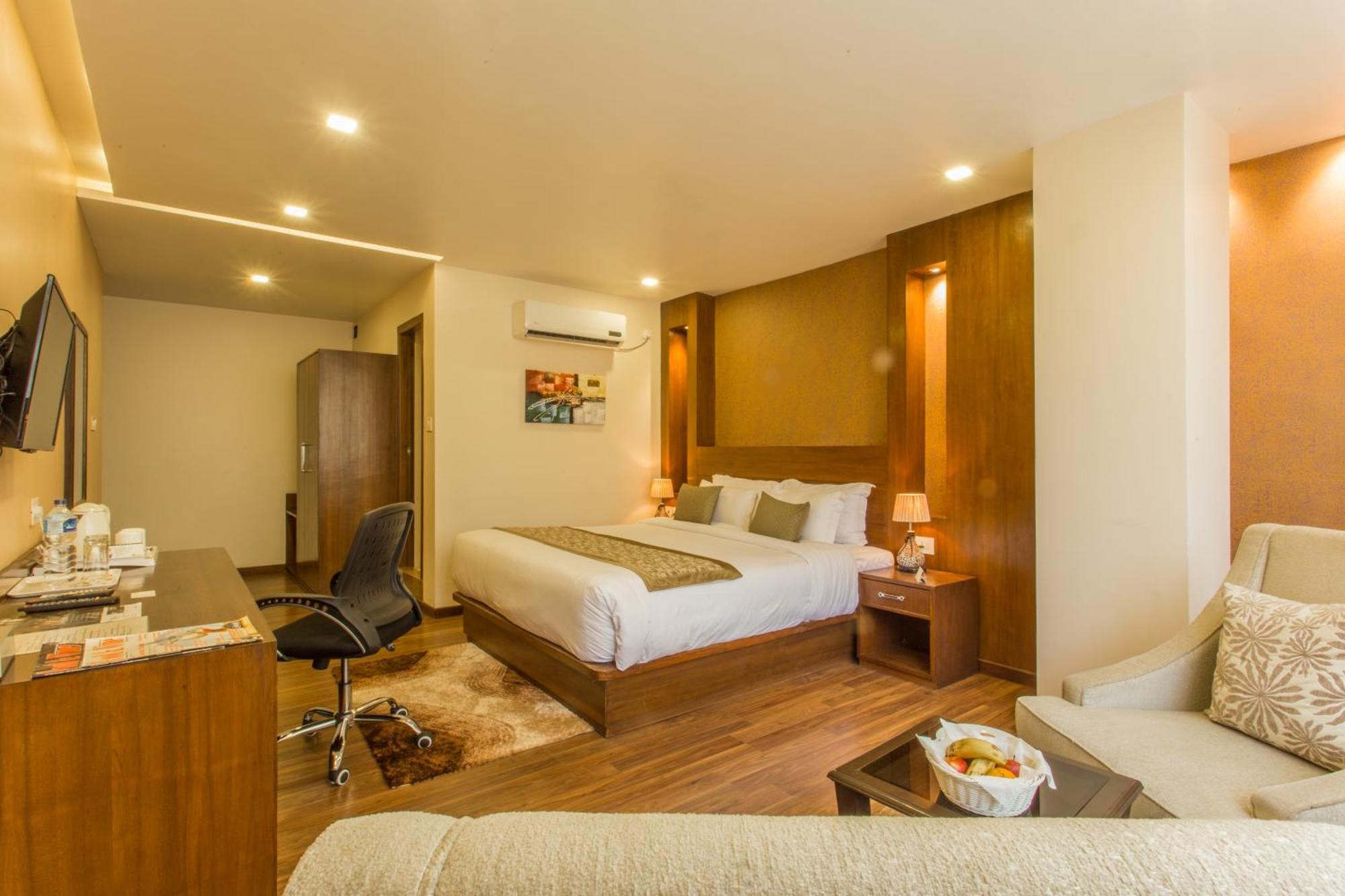 קטמנדו Yatri Suites And Spa מראה חיצוני תמונה
