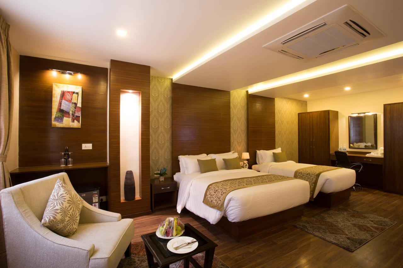 קטמנדו Yatri Suites And Spa מראה חיצוני תמונה