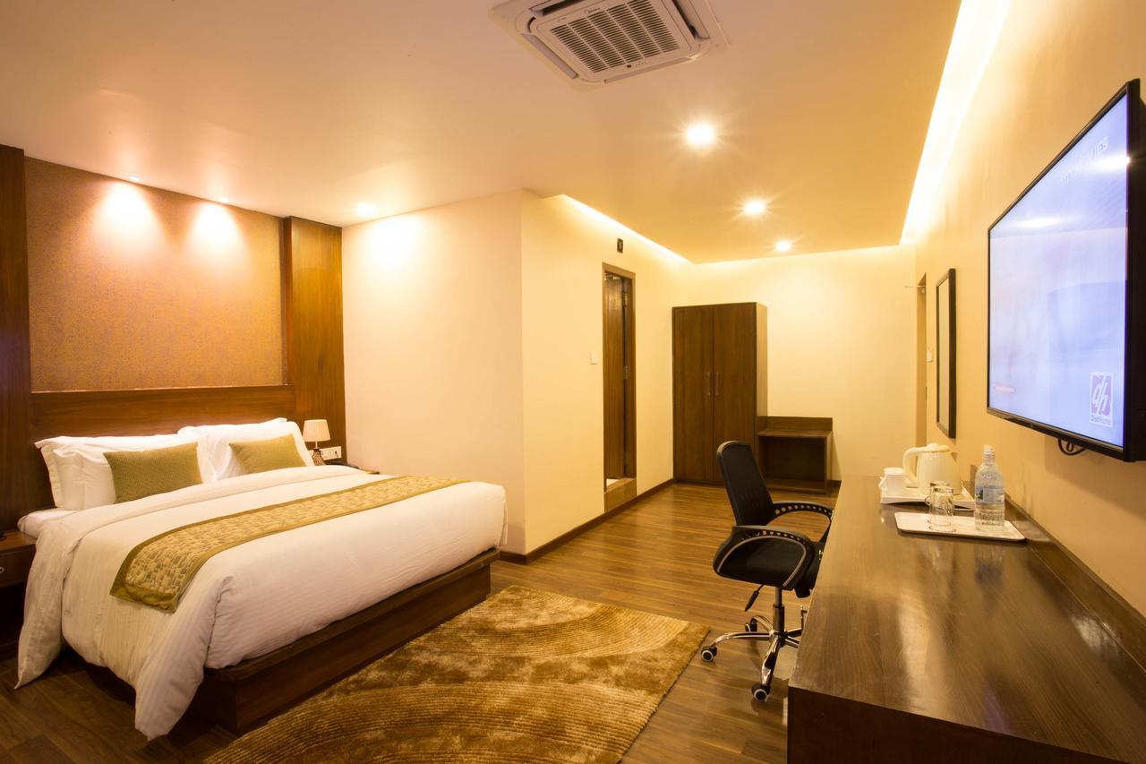 קטמנדו Yatri Suites And Spa מראה חיצוני תמונה