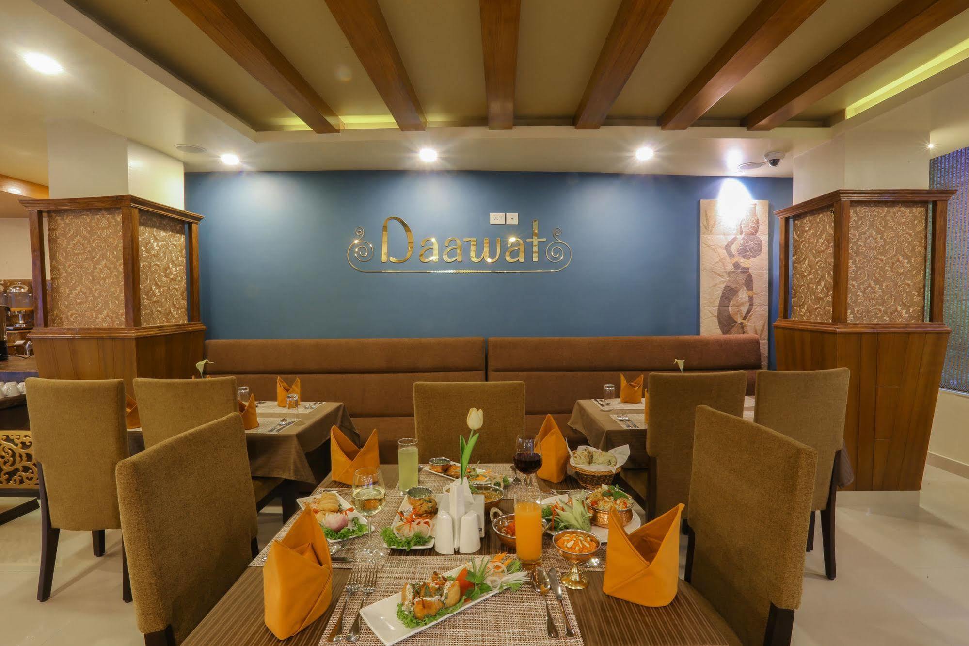 קטמנדו Yatri Suites And Spa מראה חיצוני תמונה